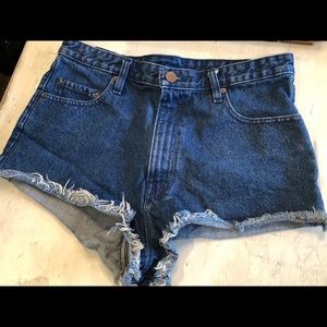 BDG High Rise Denim Cut Off Shorts Size 31